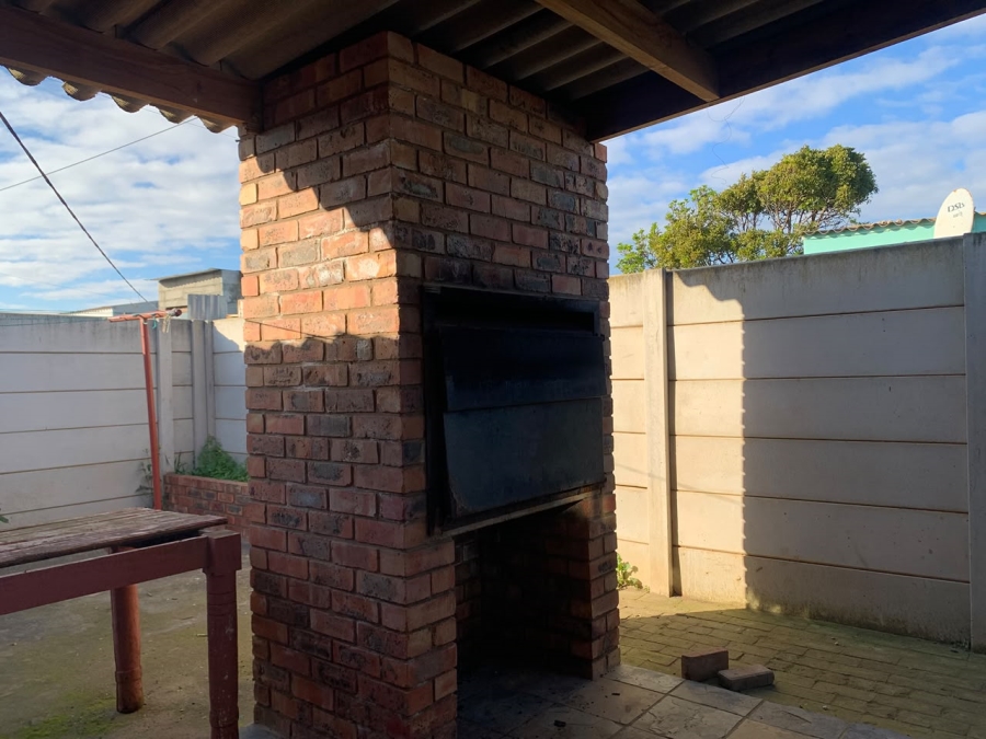3 Bedroom Property for Sale in Pellsrus Eastern Cape